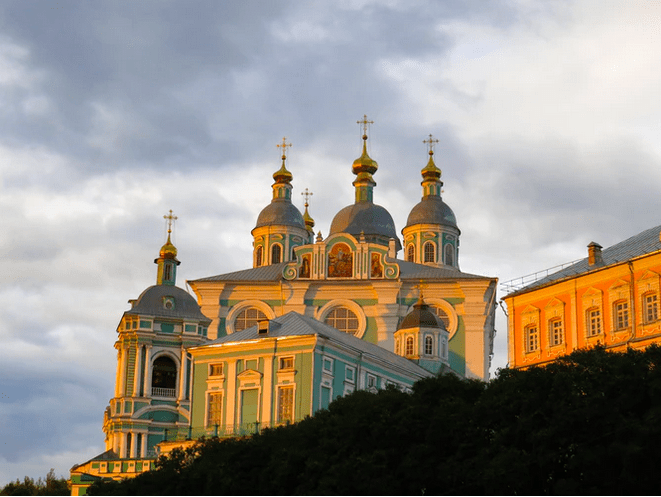 Transfobie in Europa - Orthodoxe kerk in Smolensk, Rusland (foto Anastasya Romanova)